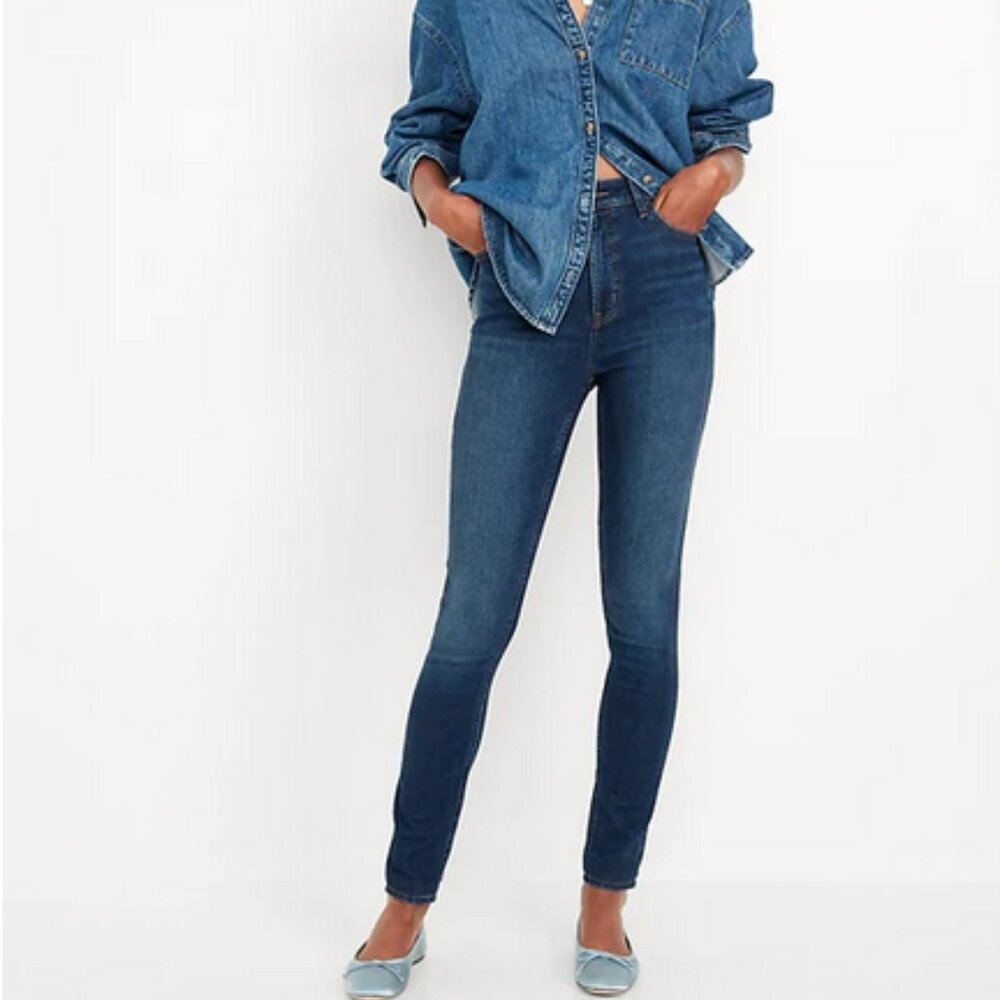 Extra High-Waisted Rockstar 360° Stretch Super-Skinny Jeans 6L